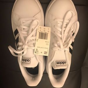 Women s New Balance Classics Sneakers Athletic Shoes FREE SHIPPING Women s New Balance Classics Sneakers Athletic Shoes FREE SHIPPING
